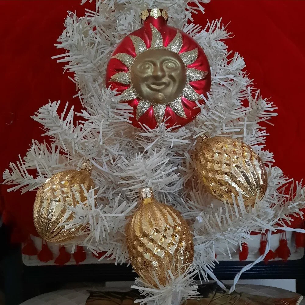 Sun & 3 Gold Oval Glass Ornaments + 30' New Vintage Gold Tinsel Garland